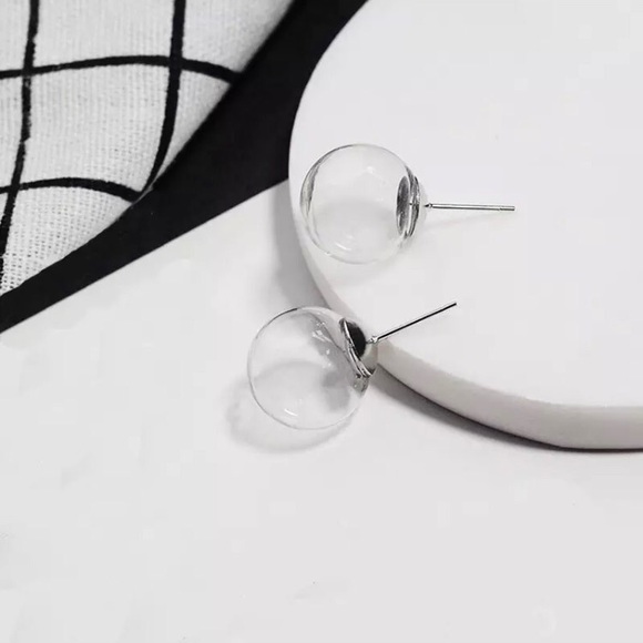 💙💎💲FIRM➕BUNDLE➕4 DISCOUNT!CLEAR GLASS BALLS💎💙 - Picture 4 of 8